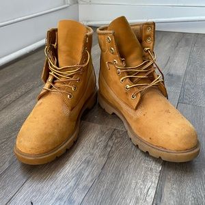 Men’s 7.5 M Wheat Timberland Boots